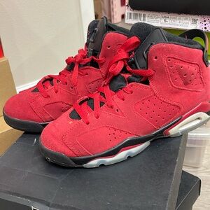 Air Jordan 6 retro size 5 just needs to be cleaned